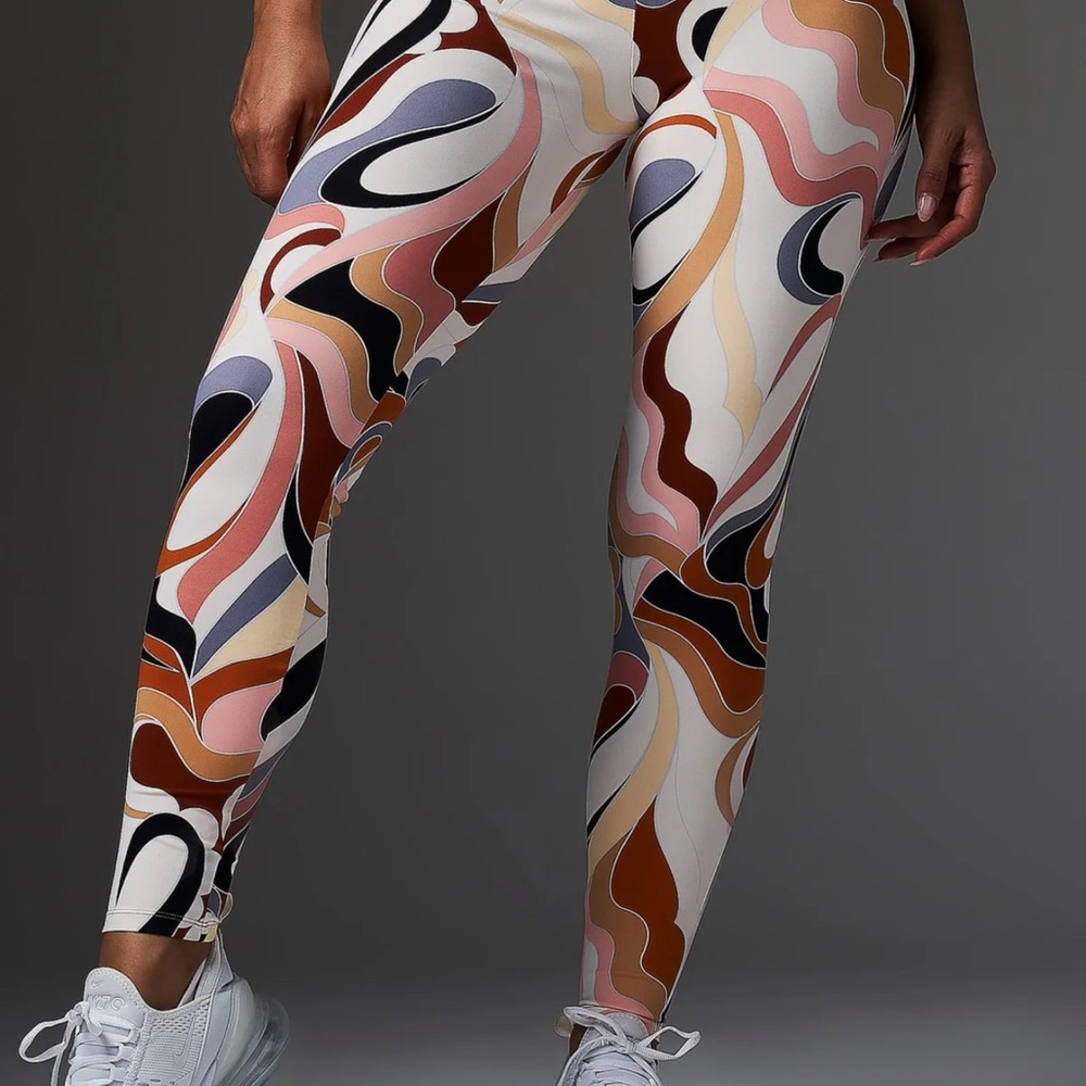 LiciFit Pixie Leggings with Scrunch